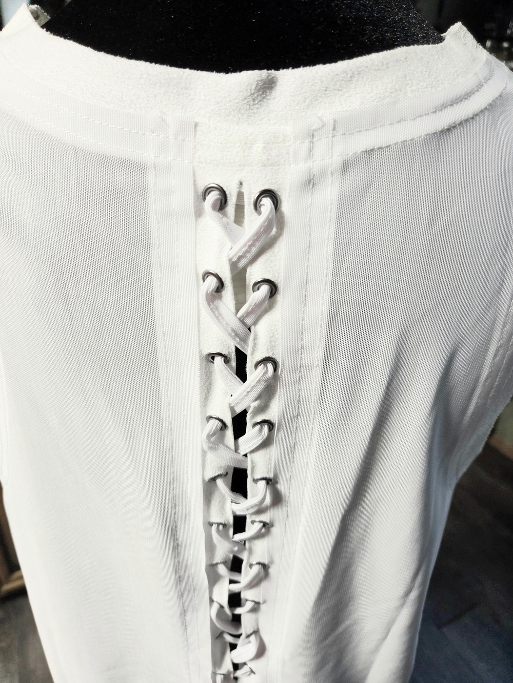 Vocal White Sheer Mesh Lace Up Tank Top With Suede Trim MED - Picture 7 of 11